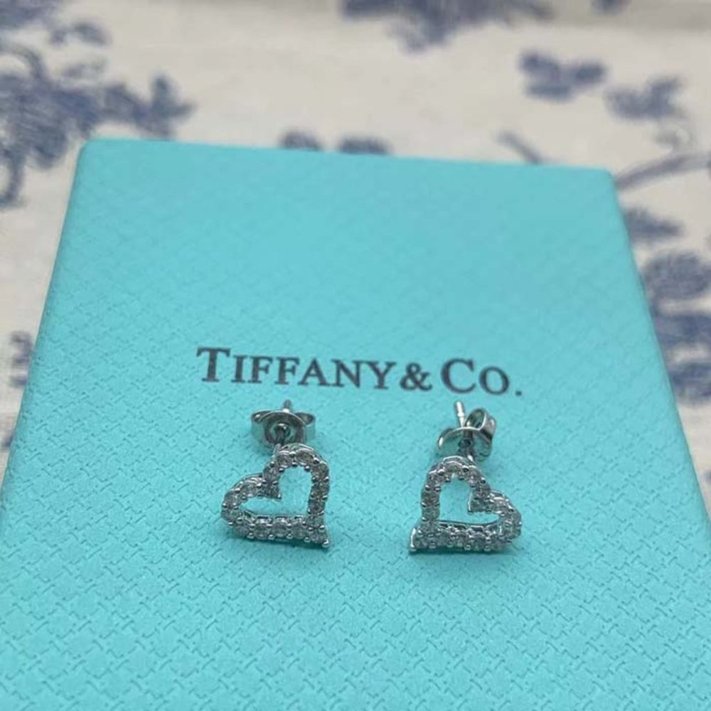 Tiffany 925 sterling silver heart-shaped platinum diamond earrings